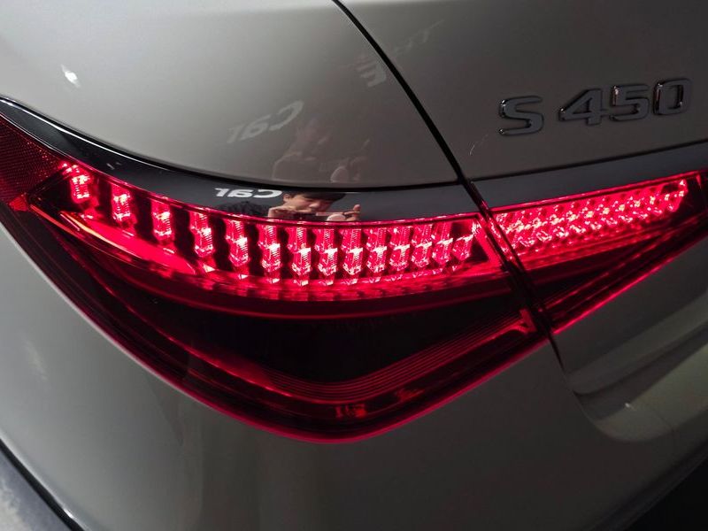 2022 Mercedes-Benz S-Class S450L 4MATIC photo 23