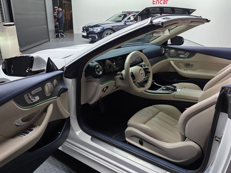2021 Mercedes-Benz E-Class E450 4MATIC Cabriolet photo 10