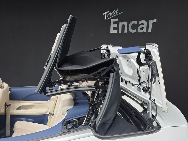 2021 Mercedes-Benz E-Class E450 4MATIC Cabriolet photo 19