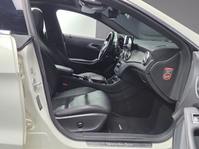 2014 Mercedes-Benz A-Class CLA200 CDI photo 11