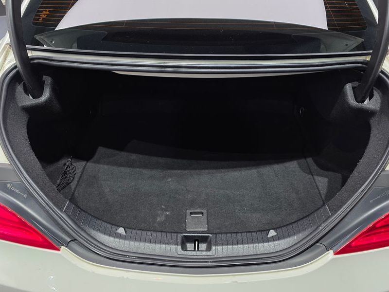 2014 Mercedes-Benz A-Class CLA200 CDI photo 20