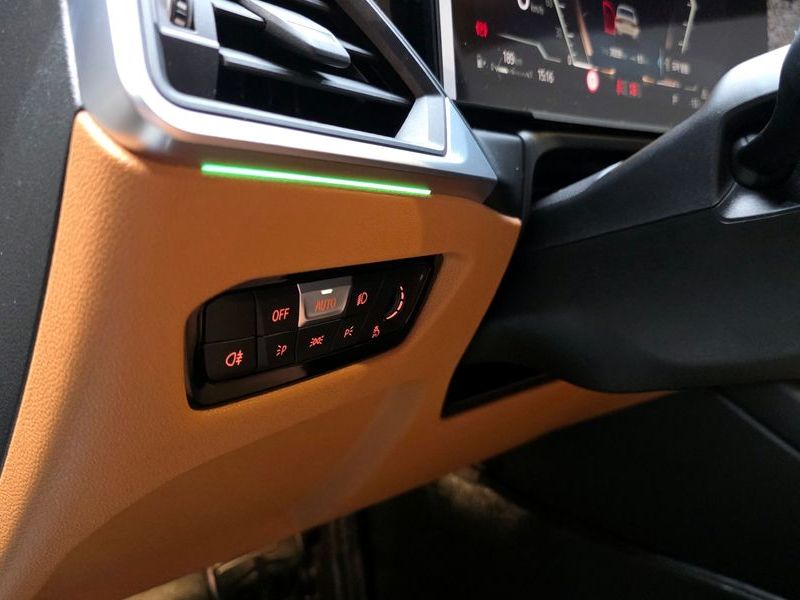 2023 BMW 3 Series 320i M Sport photo 14