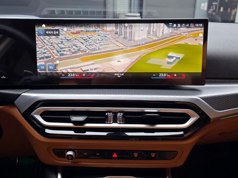 2023 BMW 3 Series 320i M Sport photo 19