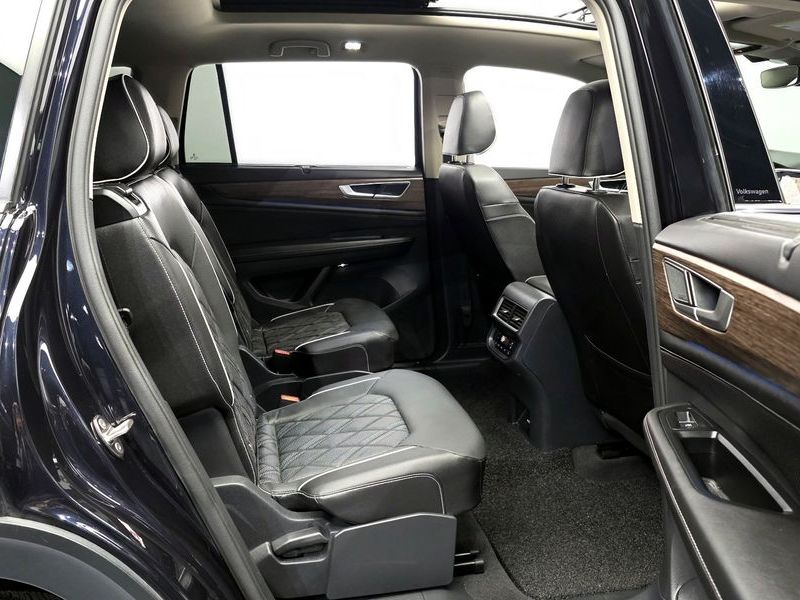 2025 Volkswagen 아틀라스 2.0 TSI R-LINE 6-Seater photo 12