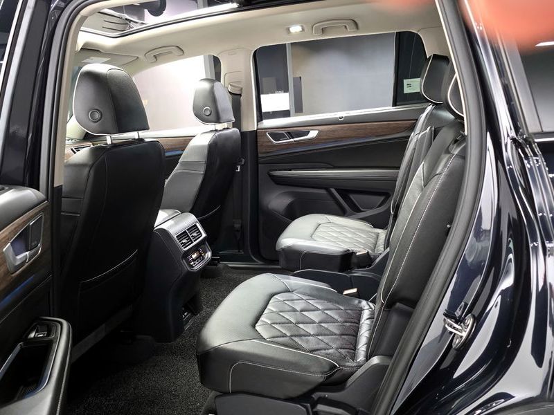 2025 Volkswagen 아틀라스 2.0 TSI R-LINE 6-Seater photo 26