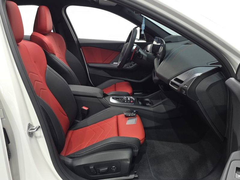 2025 BMW 1시리즈 M135 xDrive photo 10