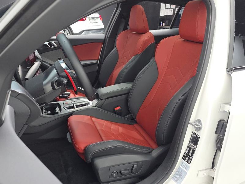 2025 BMW 1시리즈 M135 xDrive photo 11