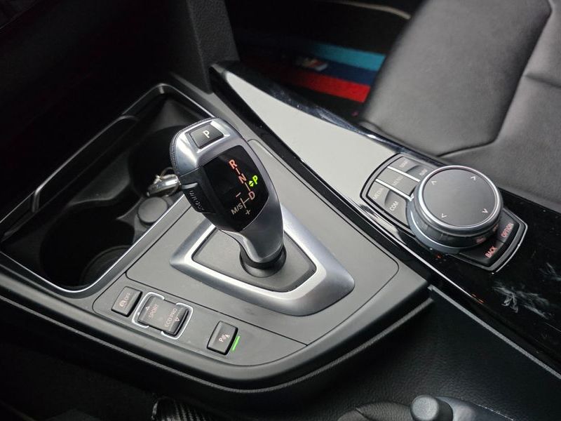 2018 BMW 3 Series 320d photo 9
