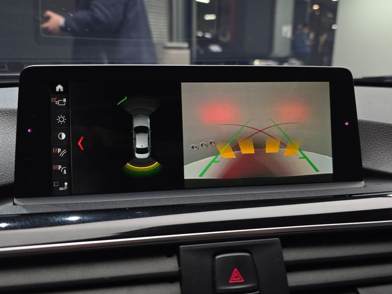 2018 BMW 3 Series 320d photo 19