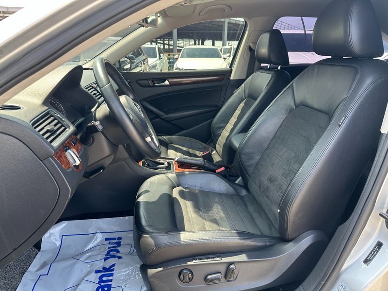 2012 Volkswagen Passat 2.0 TDI B7 photo 10