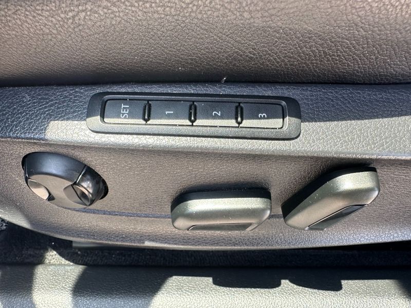 2012 Volkswagen Passat 2.0 TDI B7 photo 18