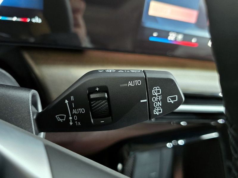 2025 BMW 2시리즈 액티브 투어러 220i Luxury photo 28