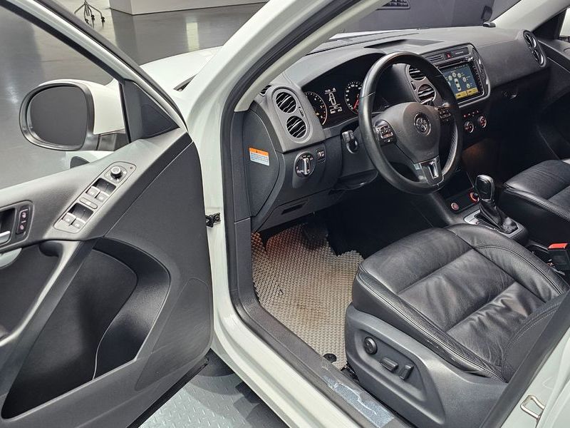 2016 Volkswagen Tiguan 2.0 TDI Comfort 5N photo 11
