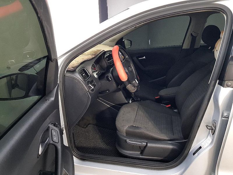 2013 Volkswagen 폴로 1.6 TDI R-Line 5th photo 8