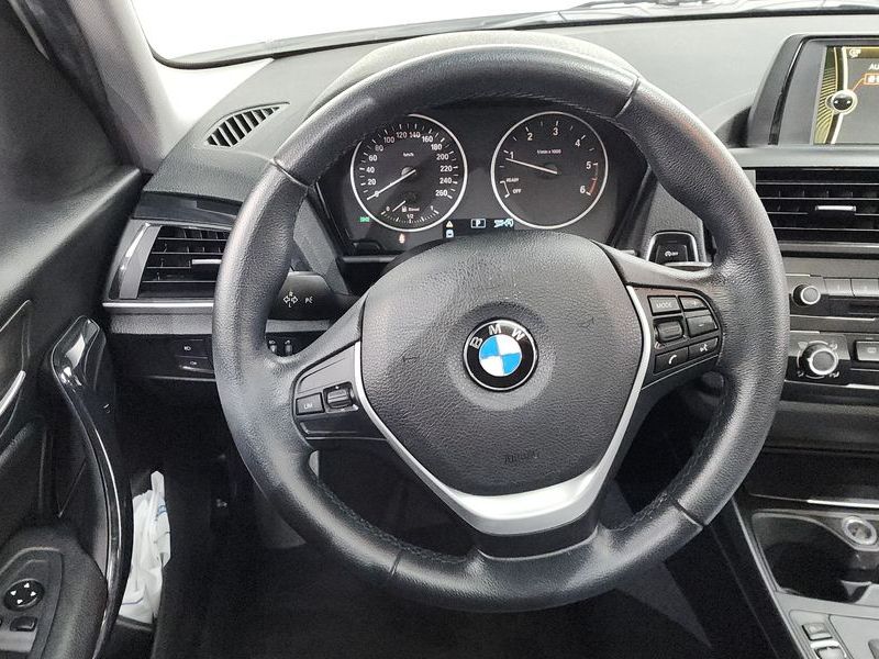 2014 BMW 1시리즈 118d Urban 5Dr photo 13