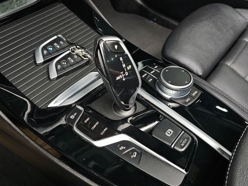 2021 BMW X3 xDrive 20i M Sport photo 9