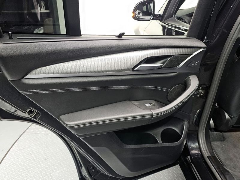 2021 BMW X3 xDrive 20i M Sport photo 26