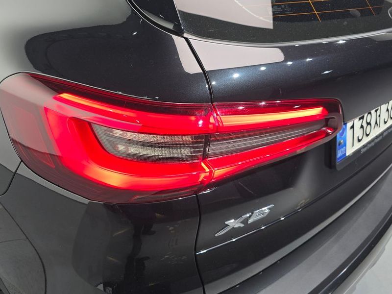 2022 BMW X5 xDrive 30d xLine photo 23