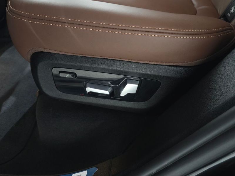 2022 BMW X5 xDrive 30d xLine photo 29