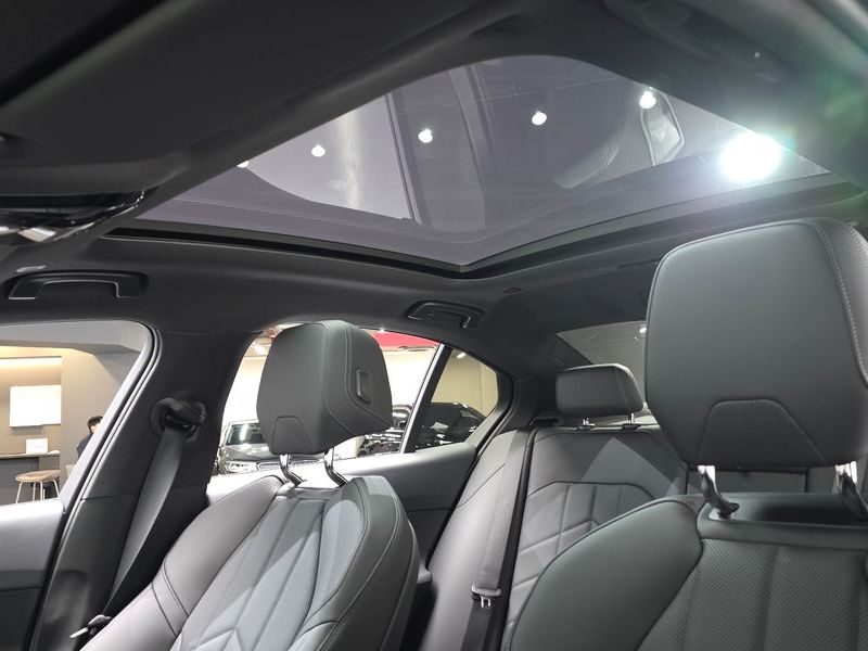 2024 BMW 5 Series 520i M Sport photo 18