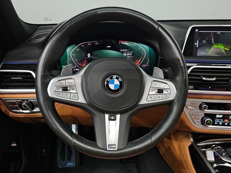 2020 BMW 7 Series 730d xDrive M Sport photo 15