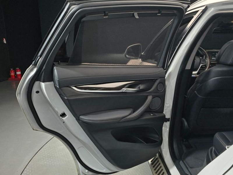 2019 BMW X6 xDrive 30d photo 25