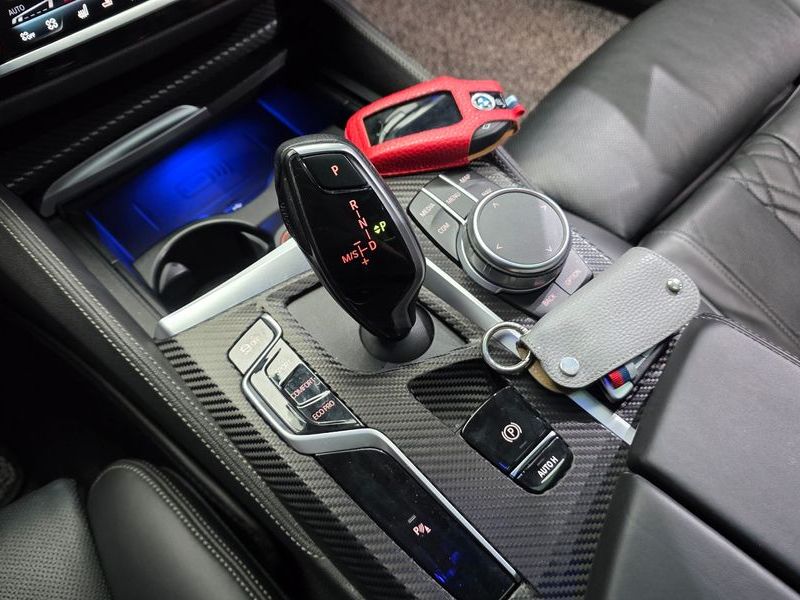 2021 BMW 5 Series 530i xDrive M Sport Package photo 9