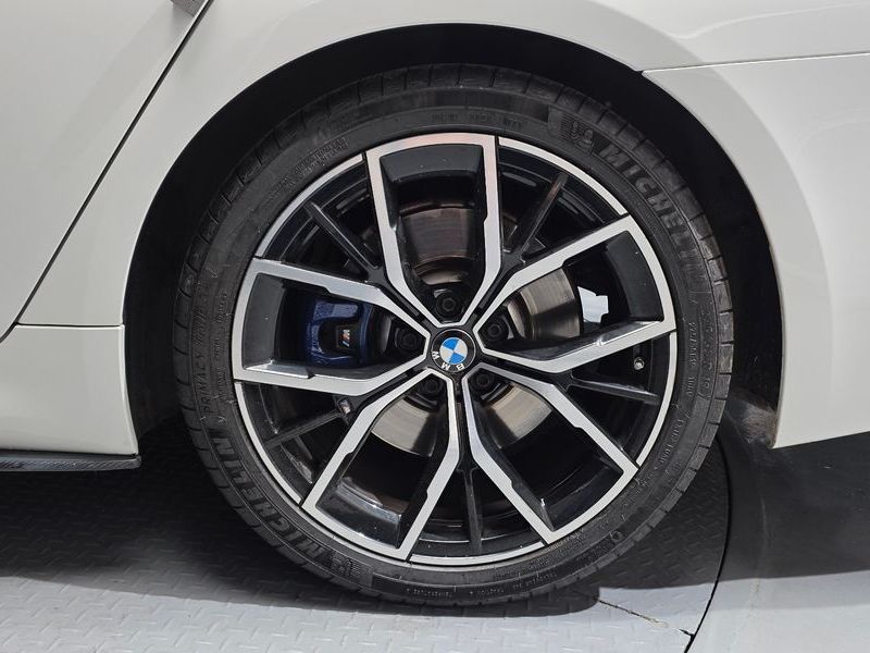 2021 BMW 5 Series 530i xDrive M Sport Package photo 21