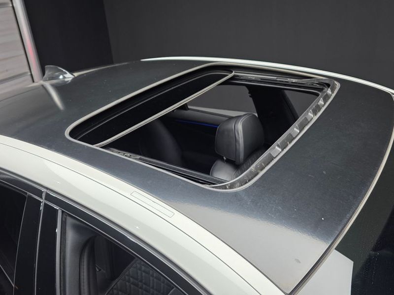 2021 BMW 5 Series 530i xDrive M Sport Package photo 27