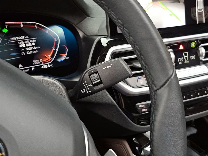 2023 BMW X4 xDrive20i xLine photo 19