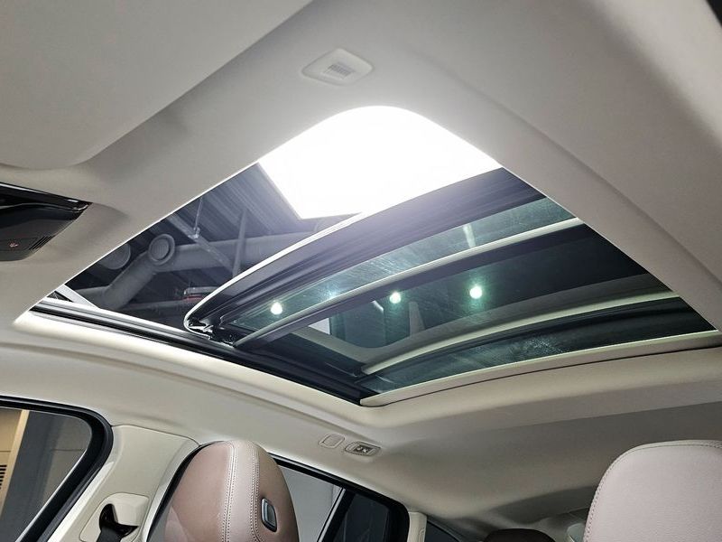 2023 BMW X4 xDrive20i xLine photo 28