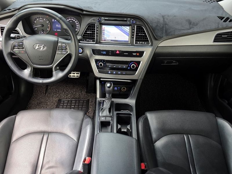 2016 Hyundai Sonata LPI Modern photo 7