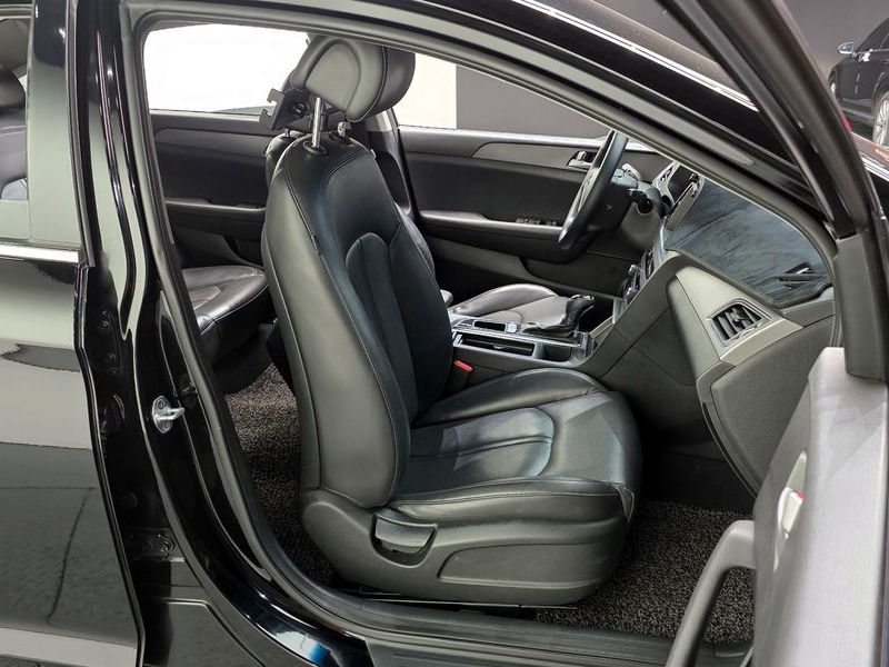 2016 Hyundai Sonata LPI Modern photo 12