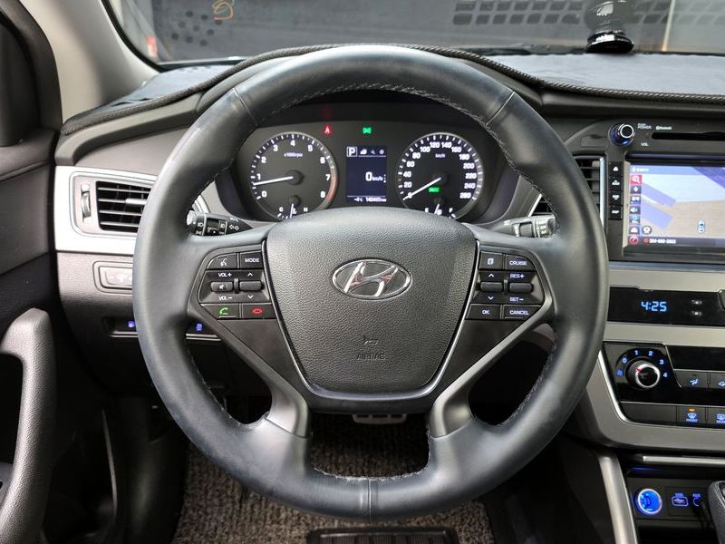 2016 Hyundai Sonata LPI Modern photo 13