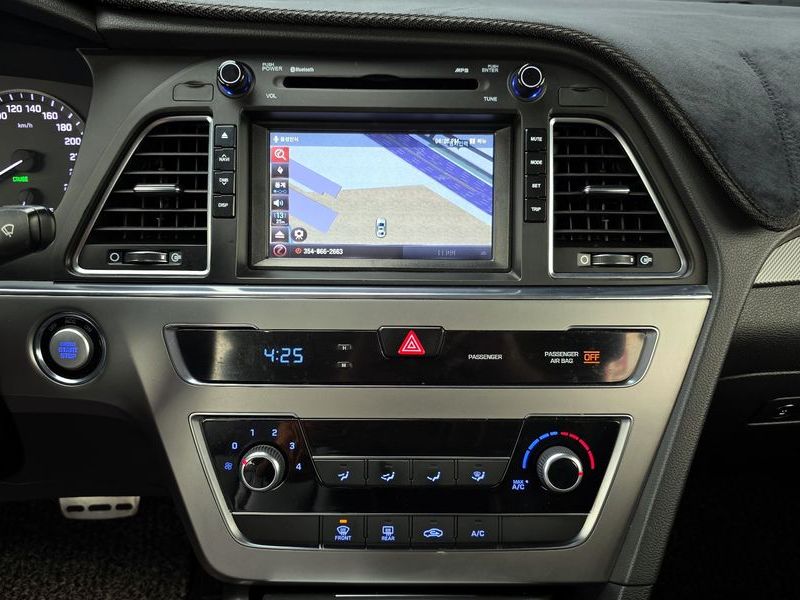 2016 Hyundai Sonata LPI Modern photo 19