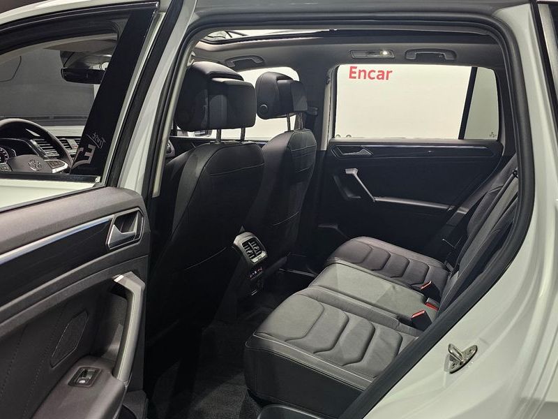 2022 Volkswagen Tiguan 2.0 TDI Prestige photo 12