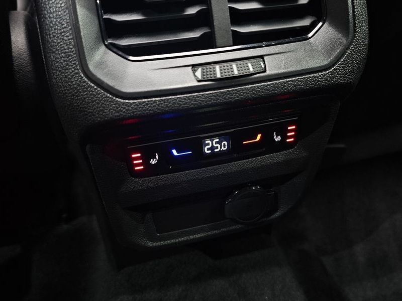 2022 Volkswagen Tiguan 2.0 TDI Prestige photo 16