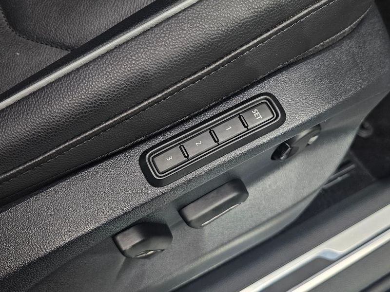 2022 Volkswagen Tiguan 2.0 TDI Prestige photo 19