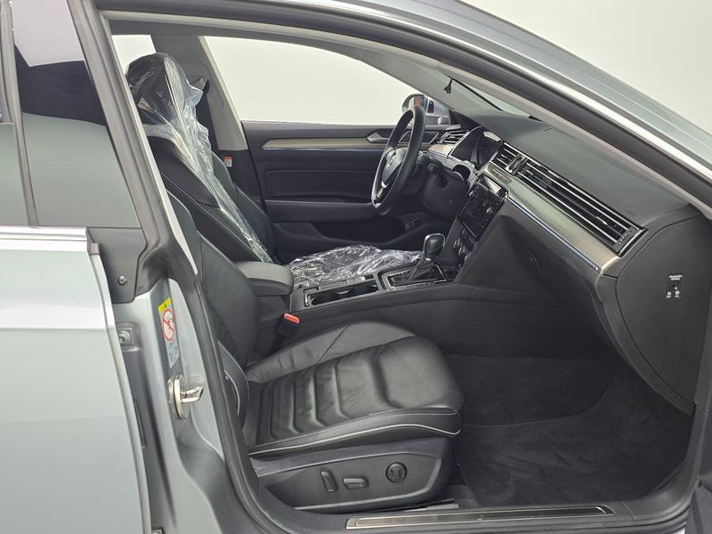 2018 Volkswagen Arteon 2.0 TDI Prestige photo 11