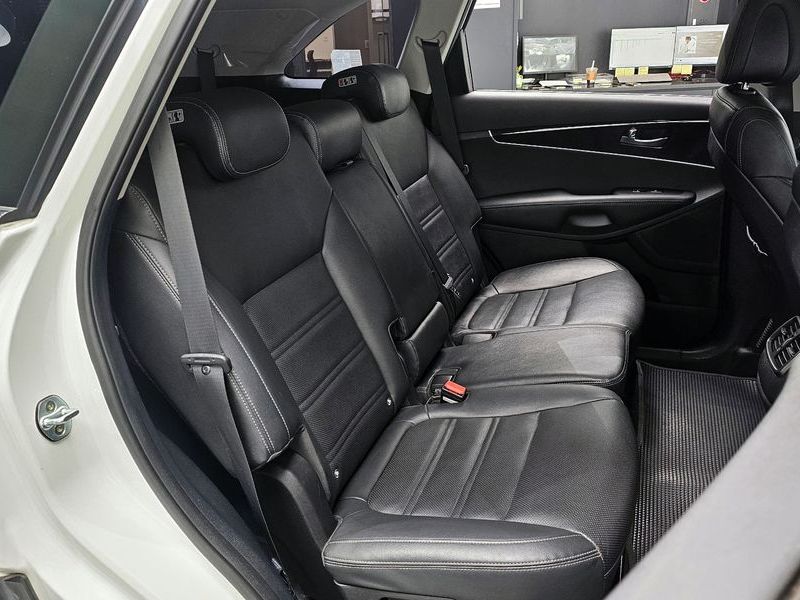 2017 Kia Sorento Diesel 2.0 2WD Prestige photo 12