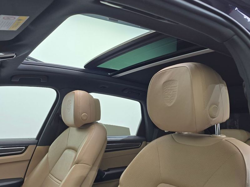 2019 Porsche Cayenne 3.0 photo 19