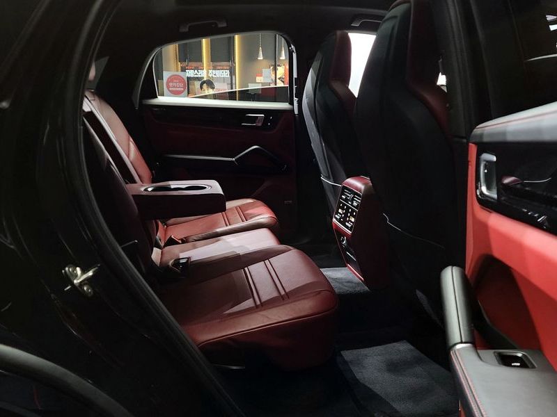2021 Porsche Cayenne 3.0 Coupe photo 12
