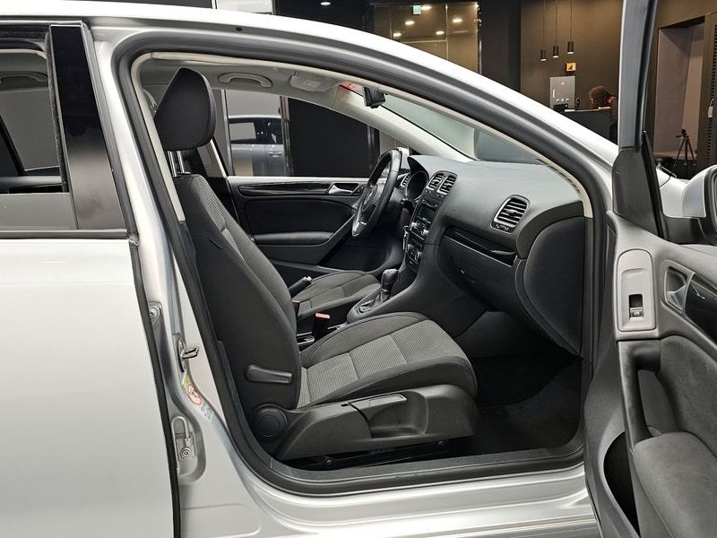 2012 Volkswagen Golf 2.0 TDI photo 12