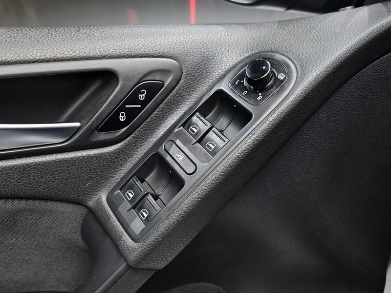 2012 Volkswagen Golf 2.0 TDI photo 15