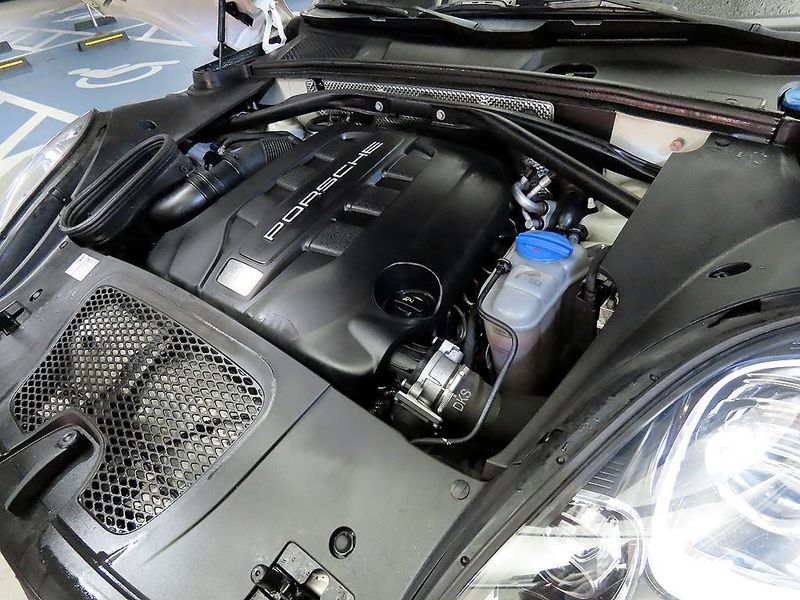 2017 Porsche Macan 3.0 S Diesel 95B photo 19