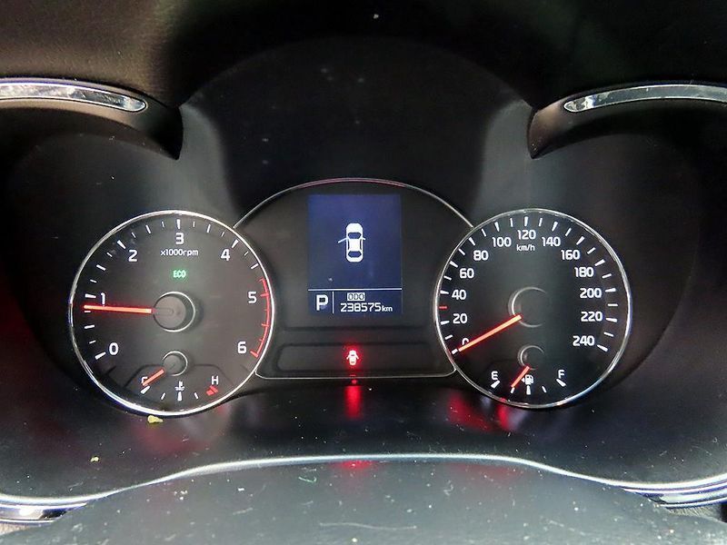 2014 Kia K3 Diesel Prestige photo 9