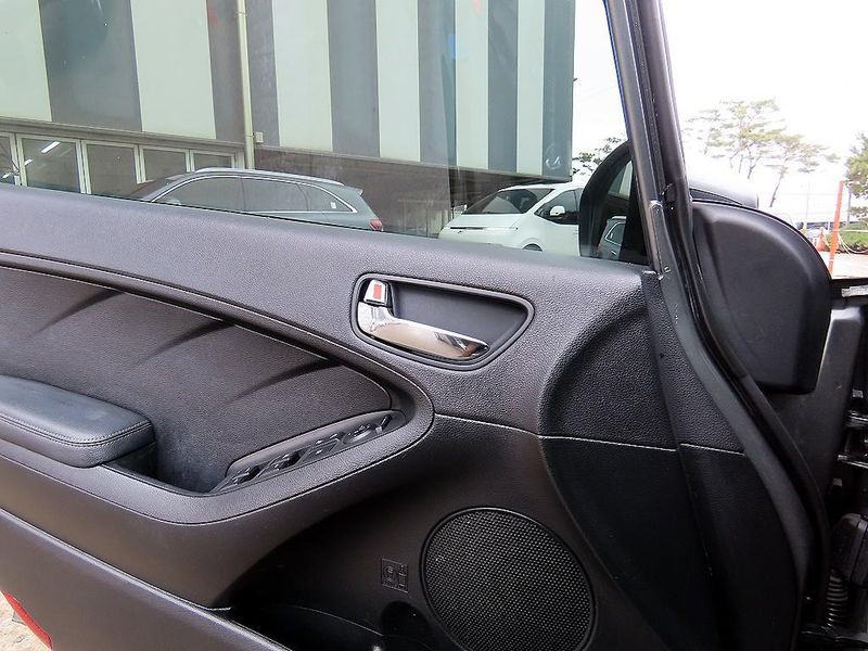 2014 Kia K3 Diesel Prestige photo 11