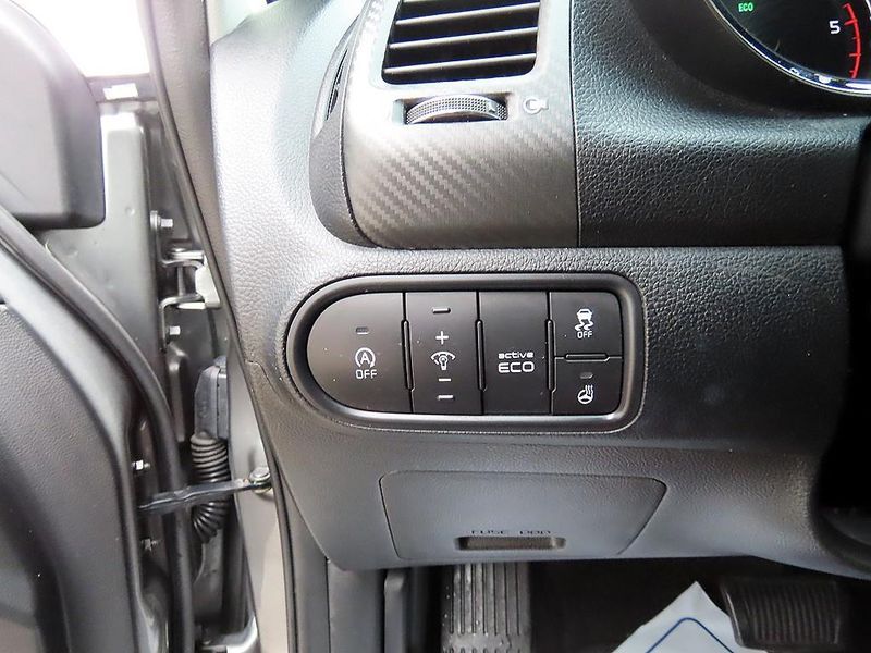 2014 Kia K3 Diesel Prestige photo 12
