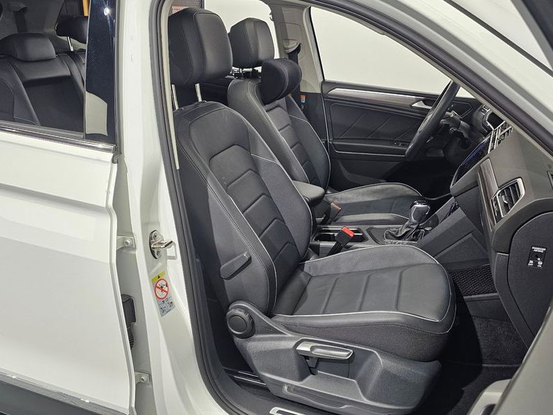 2023 Volkswagen Tiguan 2.0 TSI Prestige photo 12