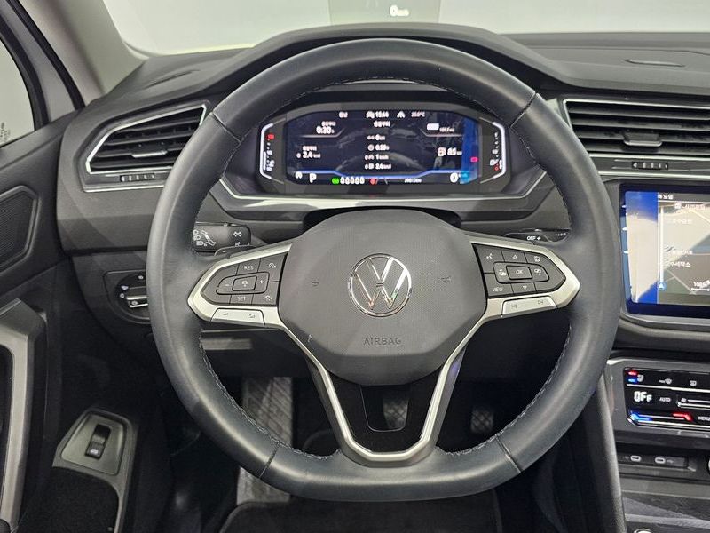 2023 Volkswagen Tiguan 2.0 TSI Prestige photo 13
